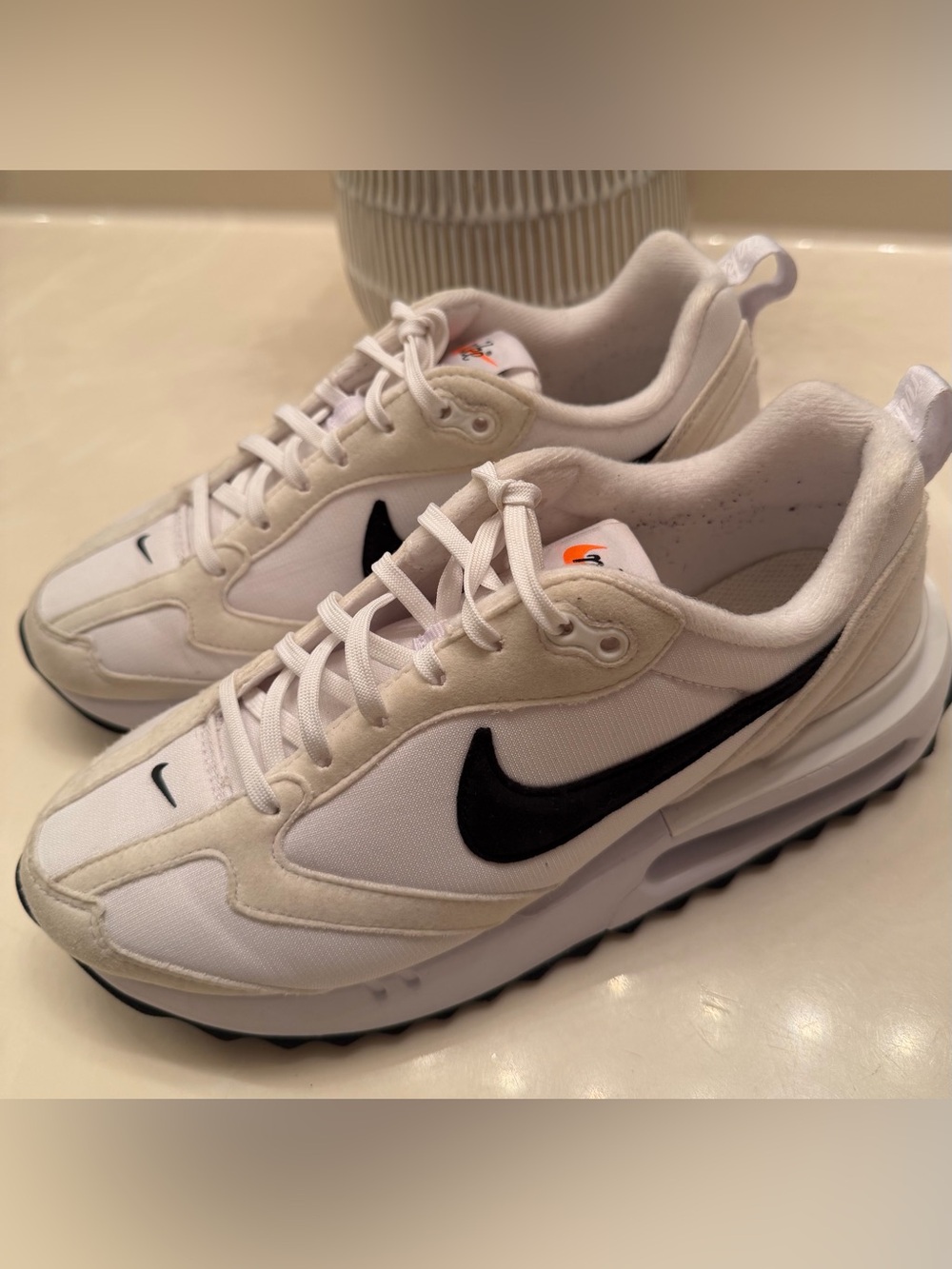 Nike Air Max Dawn - Picture 3 of 11